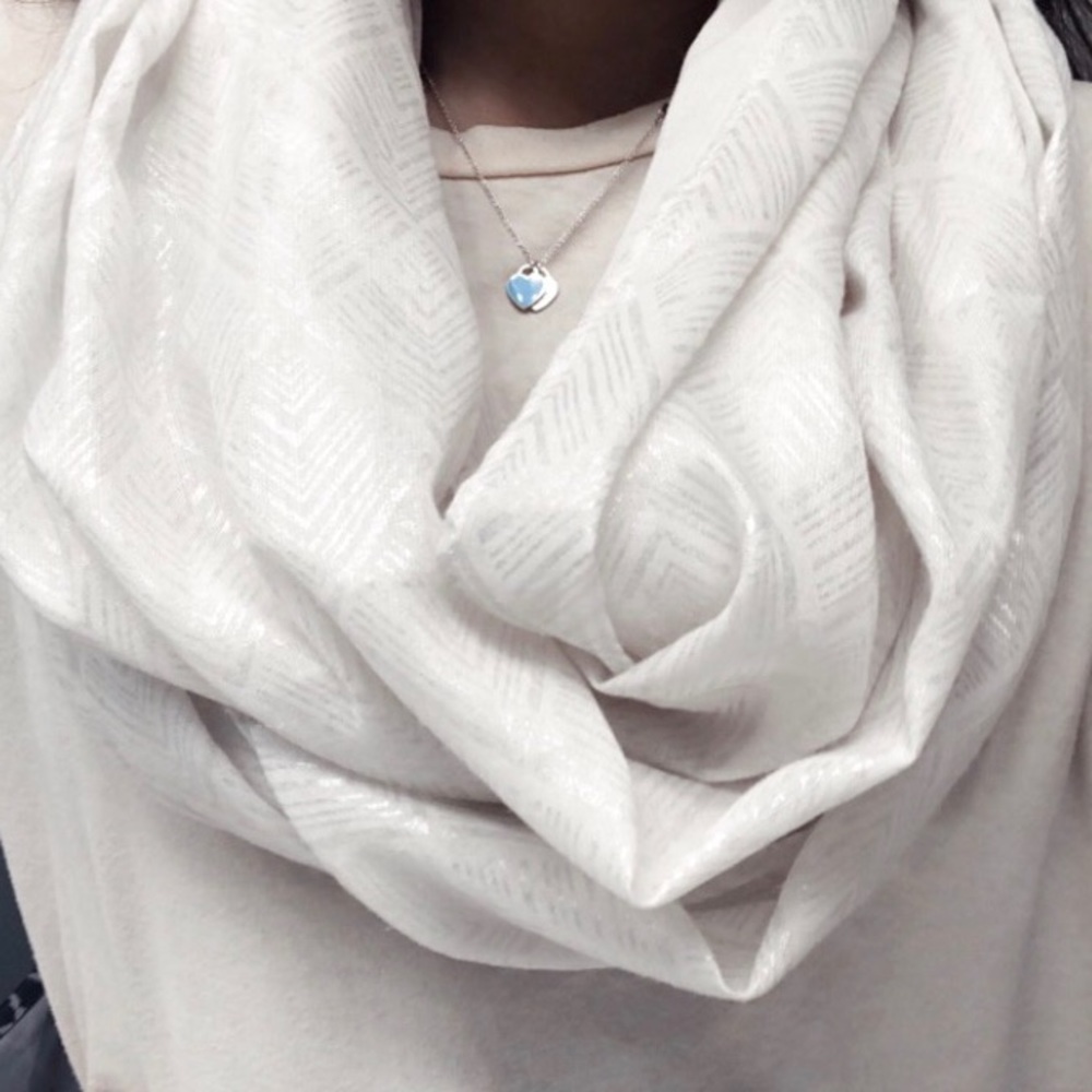 Abercrombie and Fitch infinity scarf